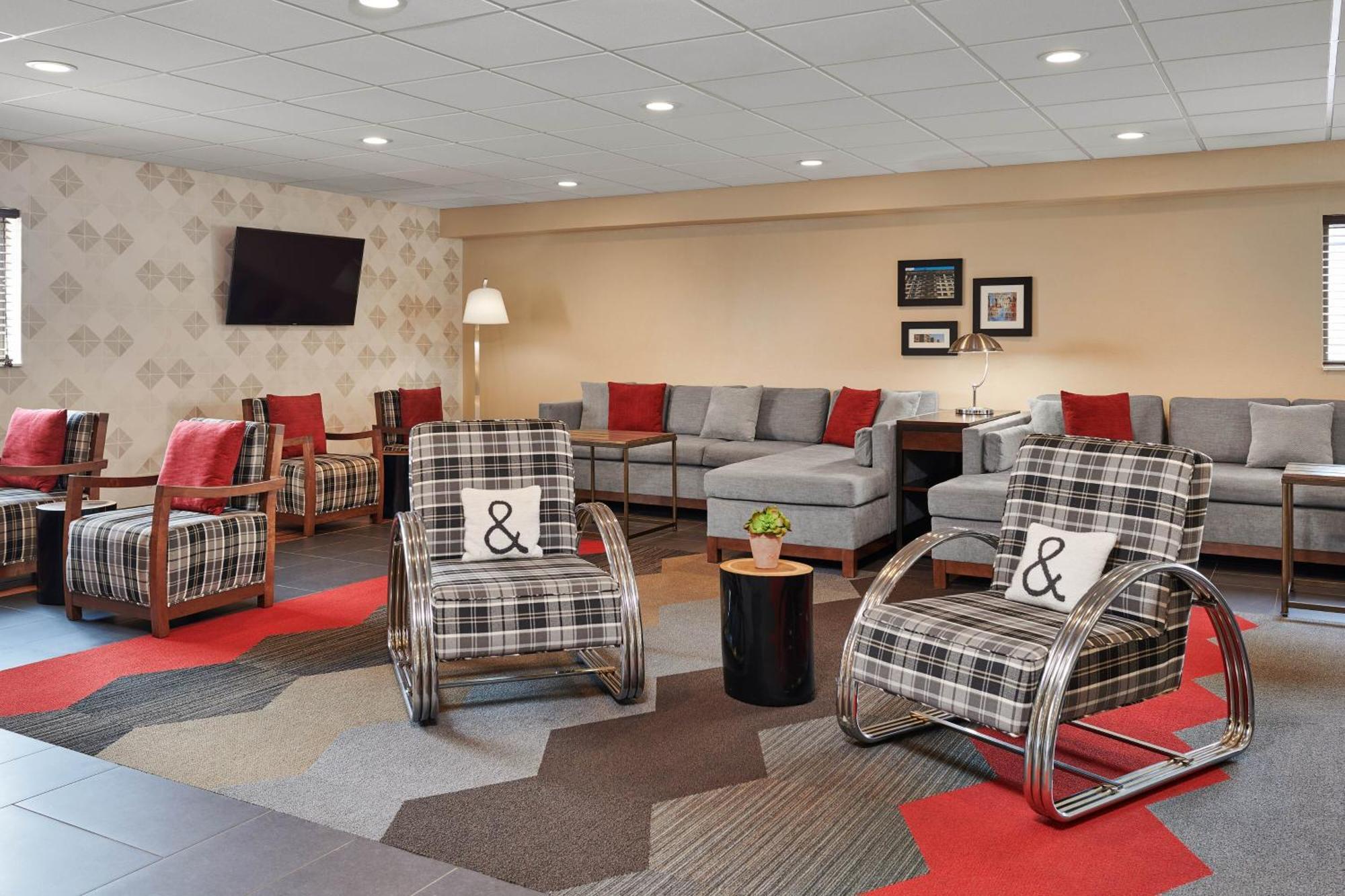 Four Points By Sheraton Milwaukee Airport Екстериор снимка